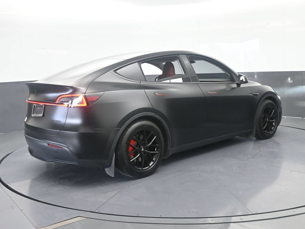 Used 2024 Tesla Model Y Performance AWD/4WD image 6