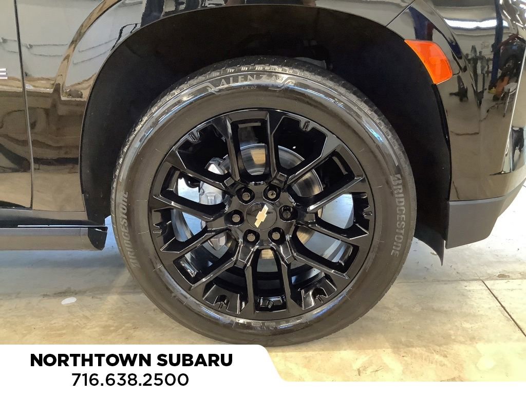 Used 2023 Chevrolet Tahoe Premier AWD/4WD image 23