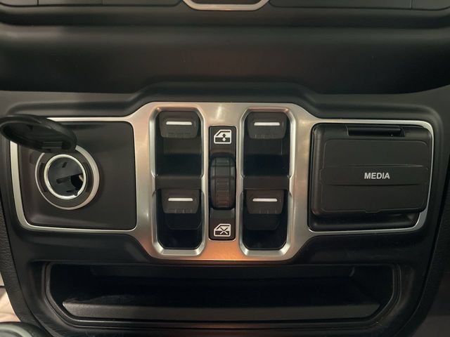 Used 2023 Jeep Gladiator Sport AWD/4WD image 18