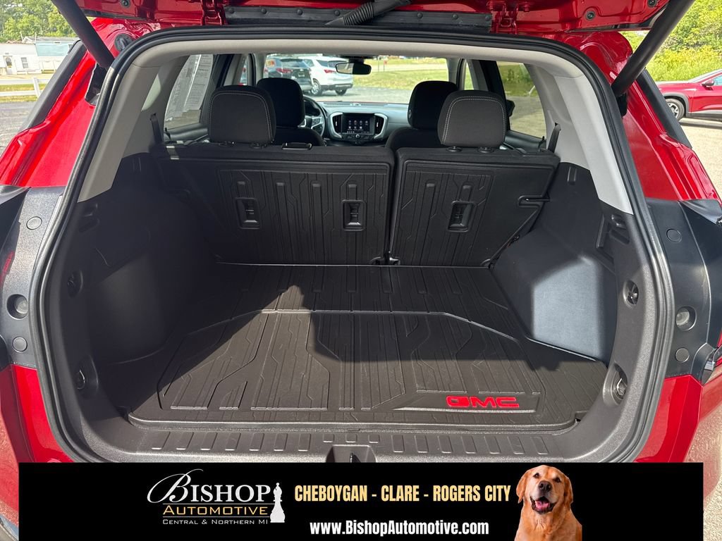 Used 2023 GMC Terrain SLE w/ Driver Convenience Package AWD/4WD image 8