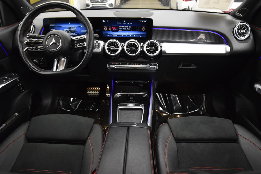 Used 2024 Mercedes-Benz GLB 250 image 20