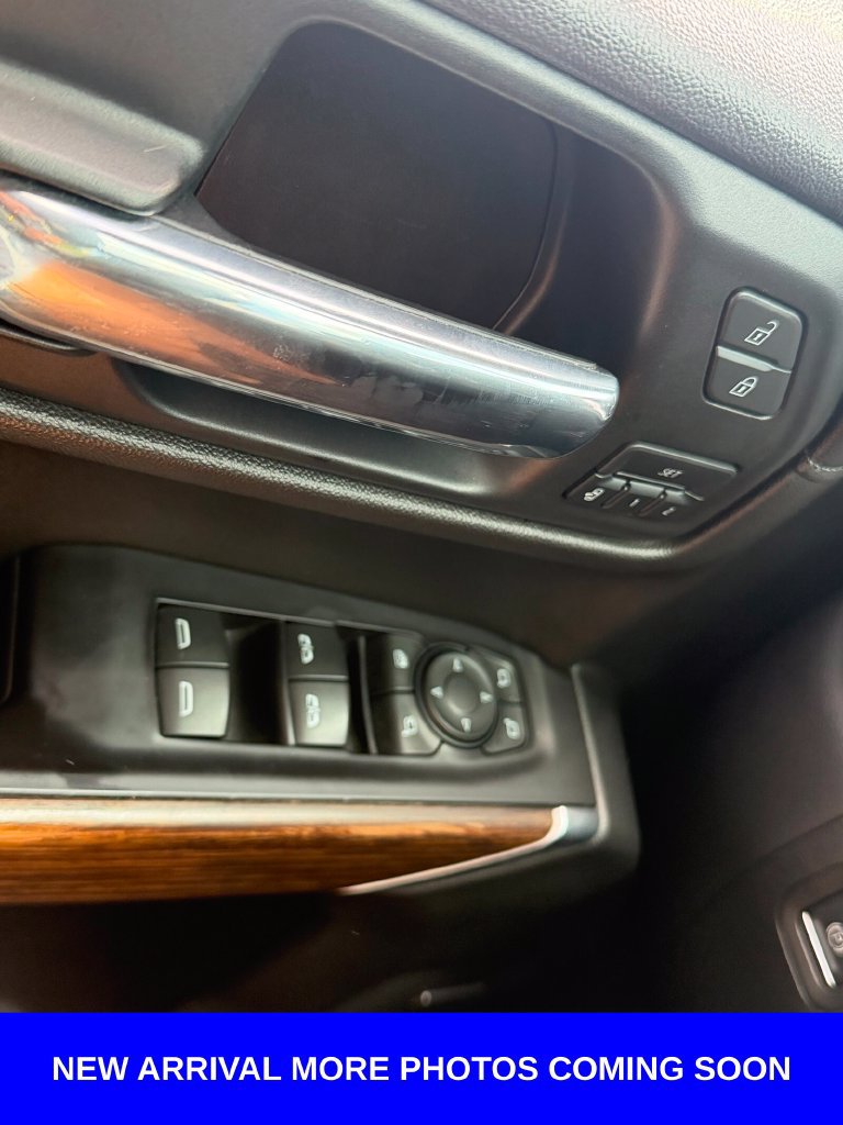 Used 2019 Chevrolet Silverado 1500 High Country w/ Technology Package AWD/4WD image 38