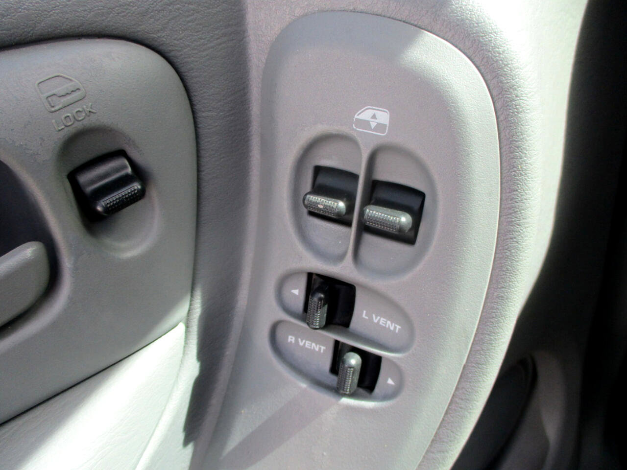 Used 2007 Dodge Grand Caravan SE w/ Popular Equipment Group I image 11