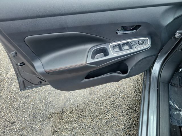 Used 2025 Nissan Versa SR w/ Trunk Package image 20