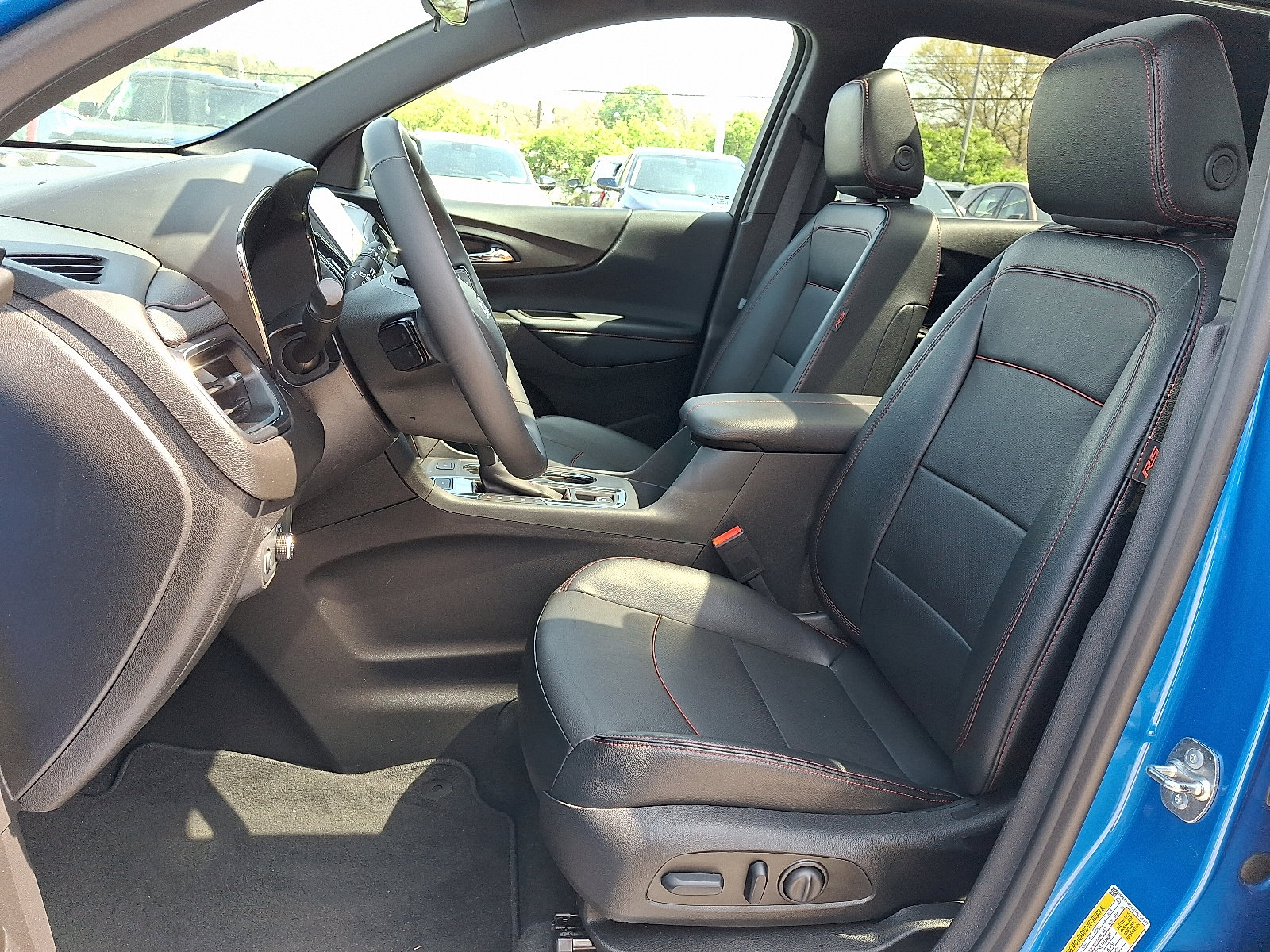 Used 2024 Chevrolet Equinox RS w/ RS Leather Package AWD/4WD image 14
