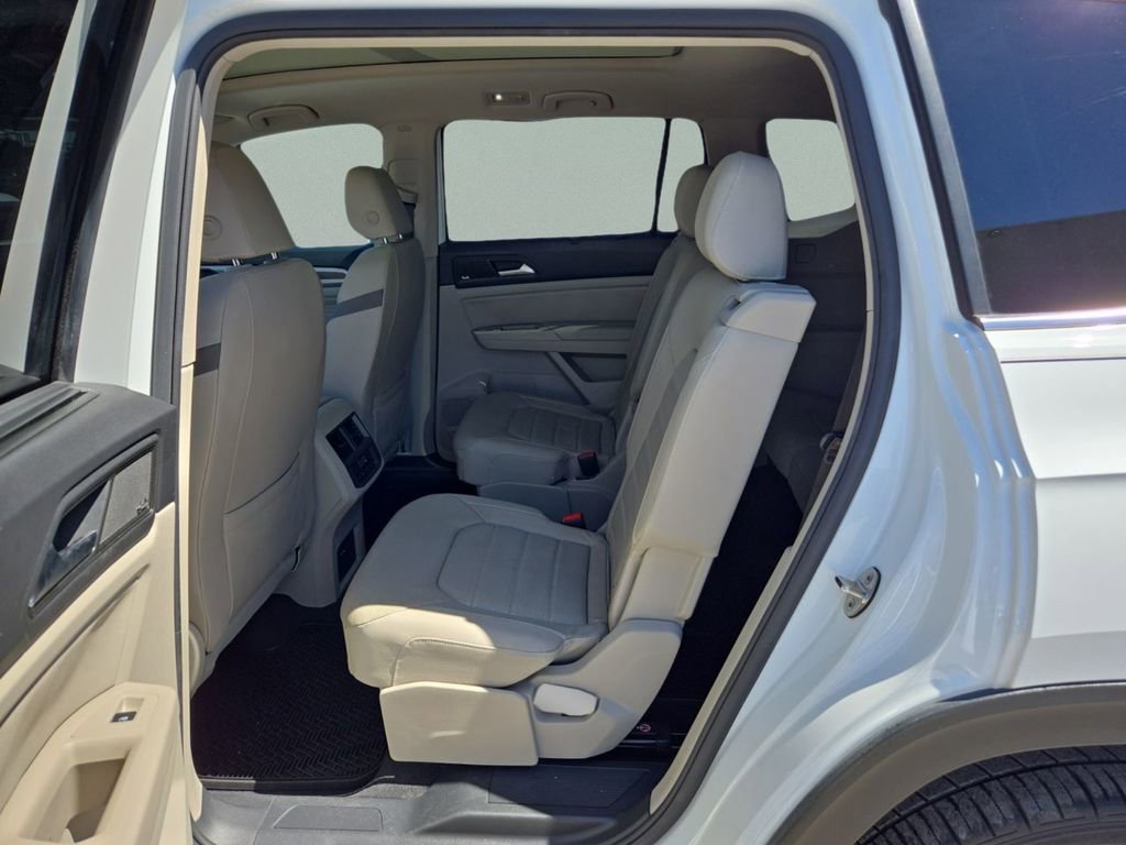 Used 2021 Volkswagen Atlas SEL Premium image 15