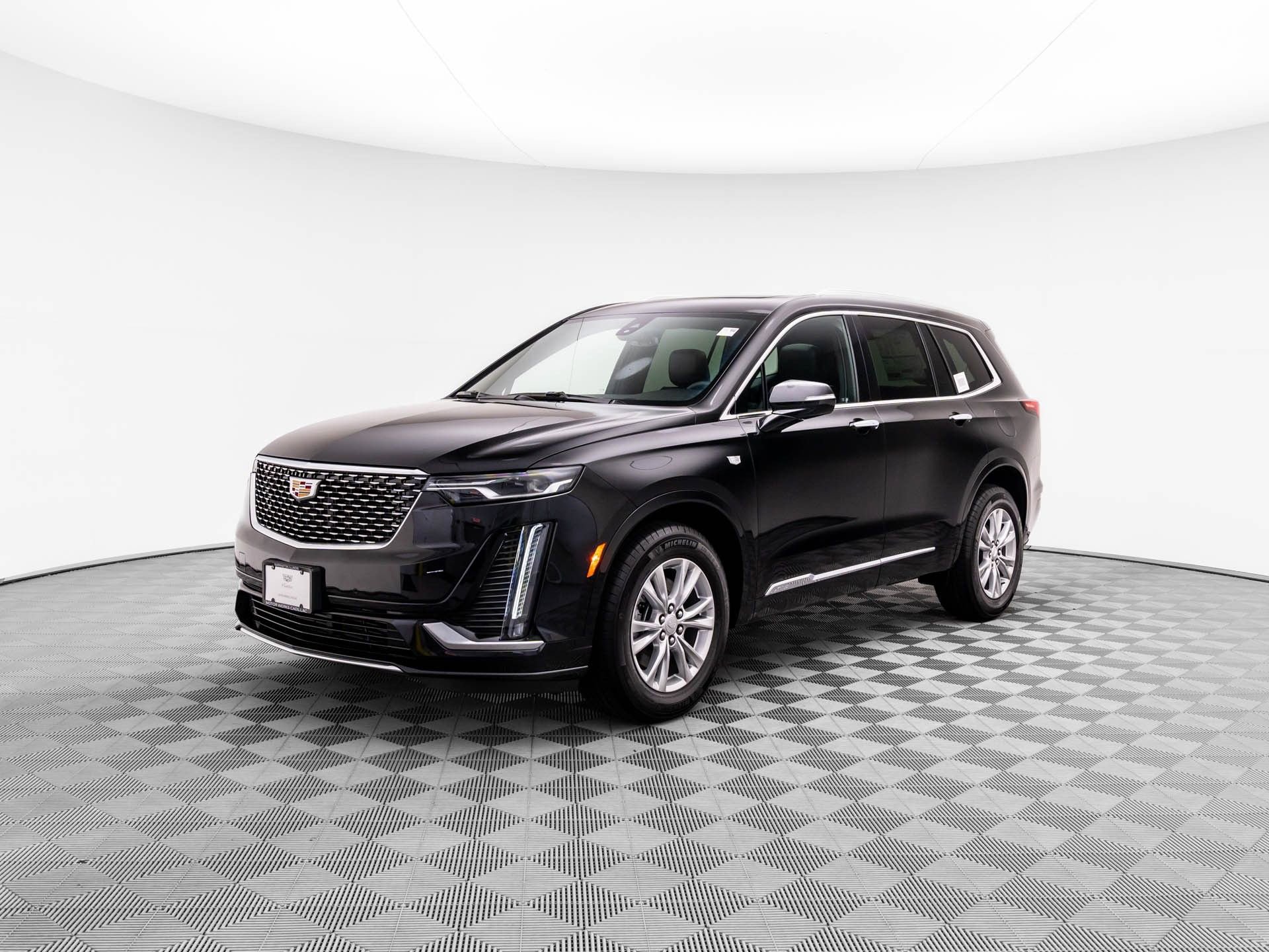 New 2025 Cadillac XT6 Luxury video 3