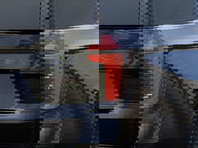 New 2026 Chevrolet Suburban LS image 11