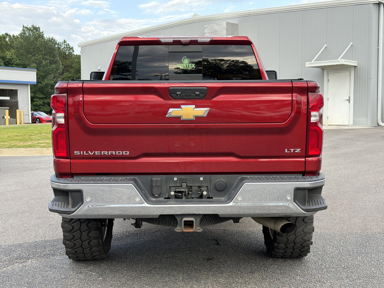 Used 2022 Chevrolet Silverado 2500 LTZ w/ LTZ Premium Package AWD/4WD image 11