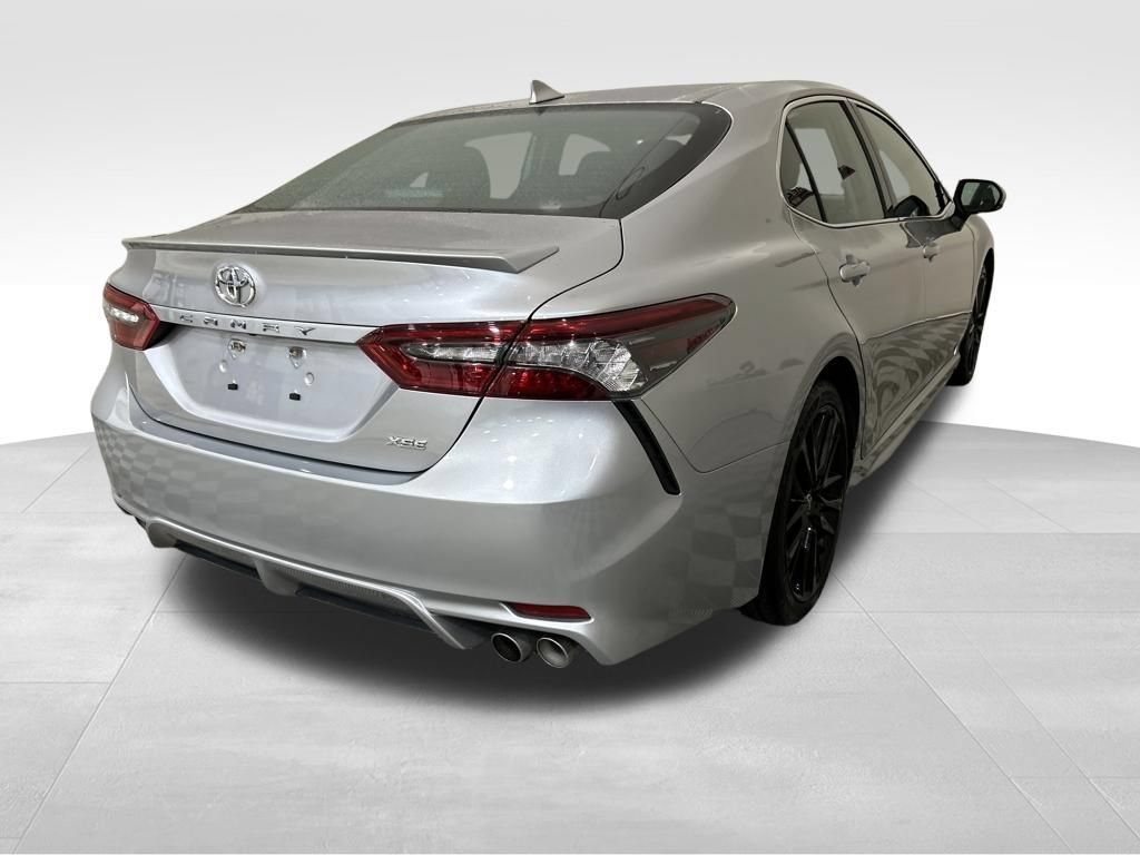 Used 2024 Toyota Camry XSE FWD image 5