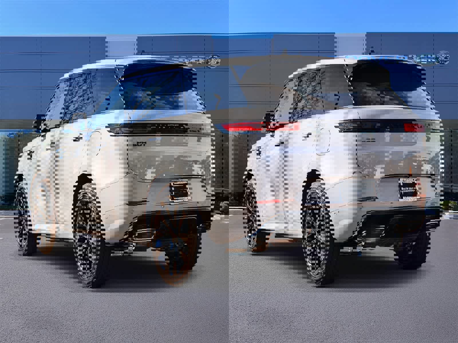 New 2026 Land Rover Range Rover Sport Dynamic SE image 6