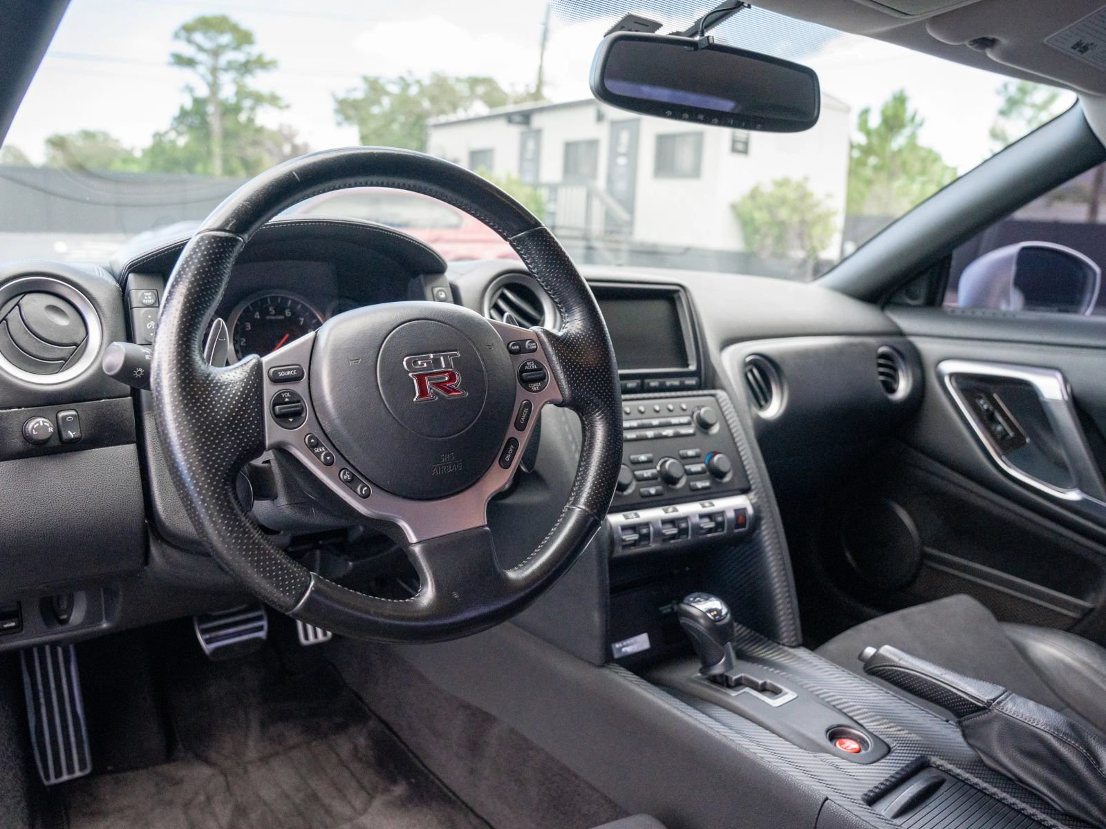 Used 2009 Nissan GT-R Premium AWD/4WD image 16