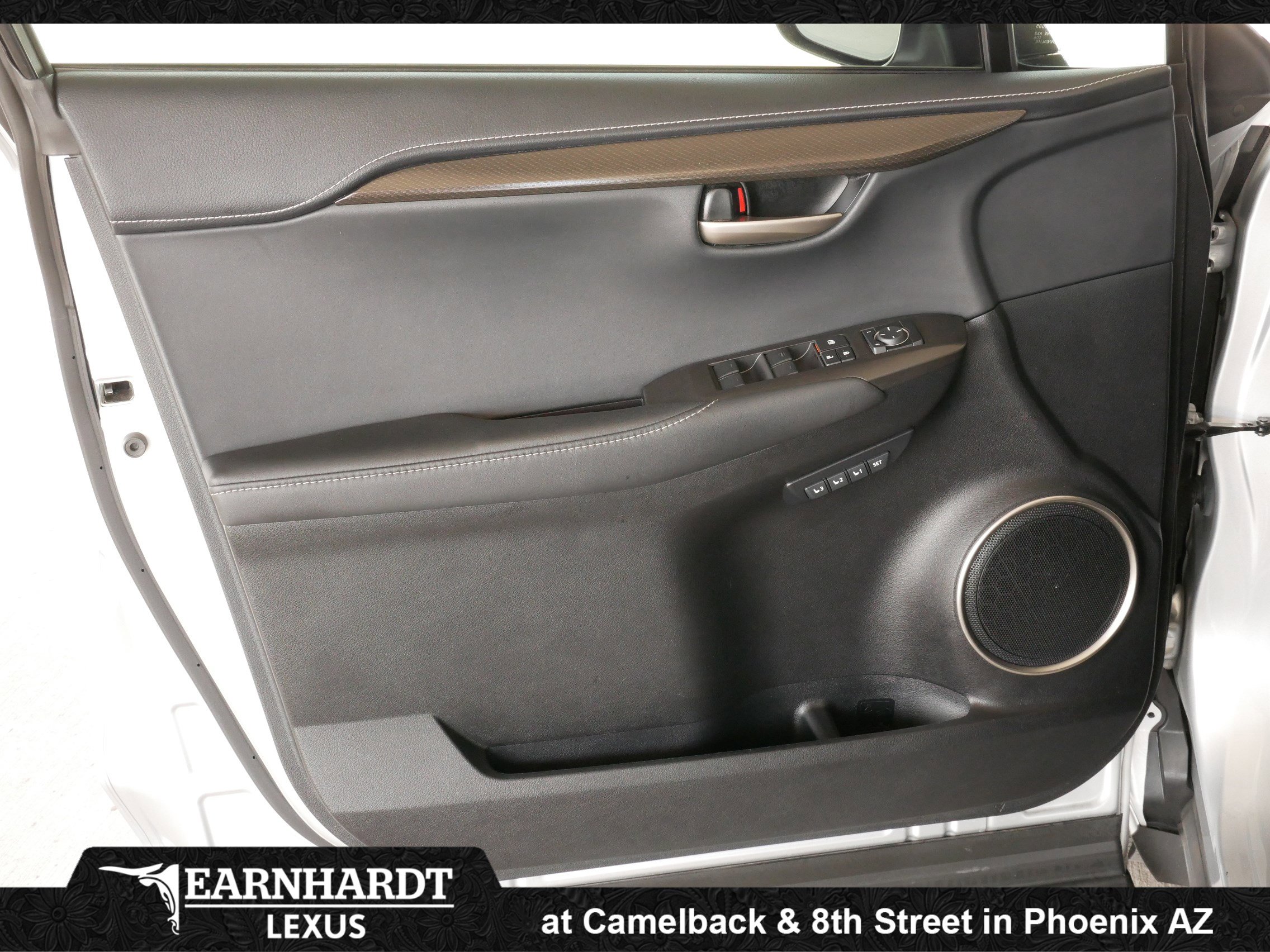 Used 2016 Lexus NX 200t FWD w/ Premium Package image 6