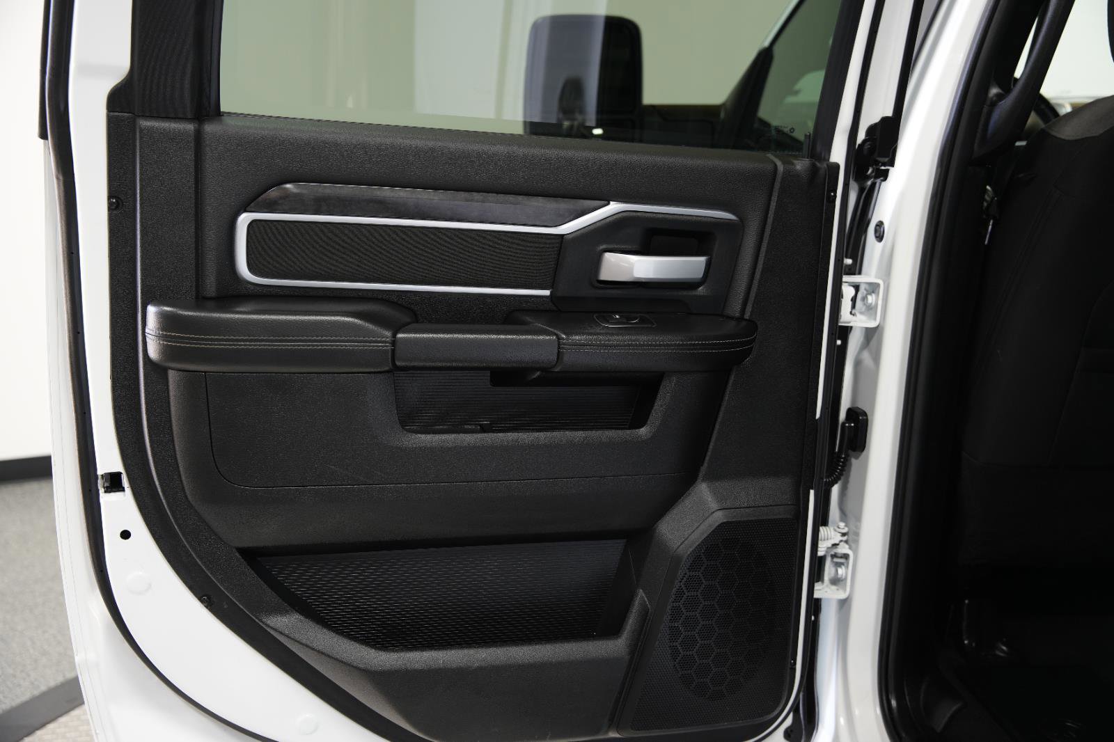Used 2024 RAM 2500 Big Horn image 21