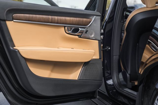 Certified 2023 Volvo S90 B6 Ultimate w/ Protection Package image 36