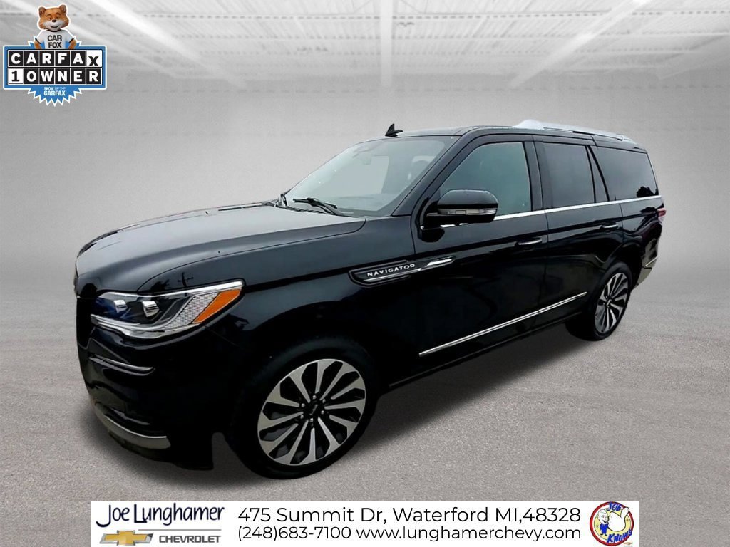 Used 2023 Lincoln Navigator Reserve AWD/4WD image 4