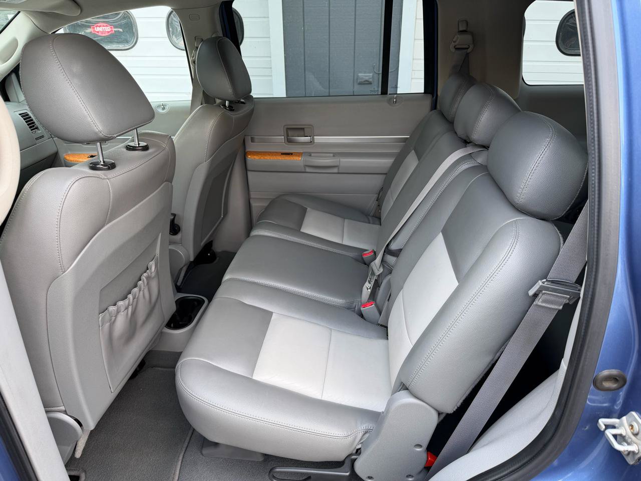 Used 2007 Chrysler Aspen Limited w/ PWR Convenience Group RWD image 10