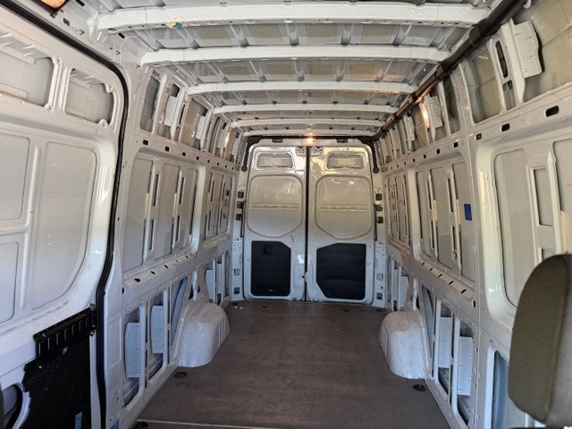 Used 2023 Mercedes-Benz Sprinter 2500 image 12
