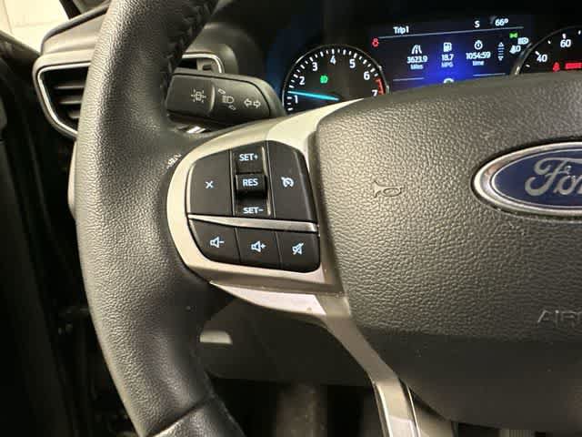 Used 2024 Ford Explorer XLT w/ Equipment Group 202A AWD/4WD image 8