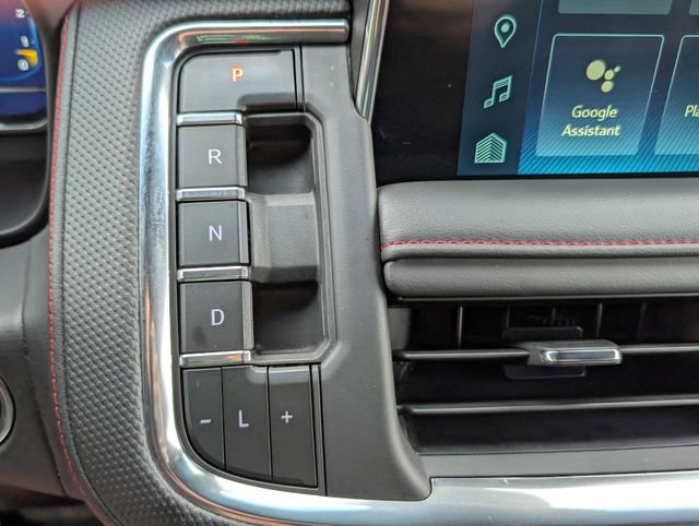 Used 2024 Chevrolet Suburban RST RWD image 12