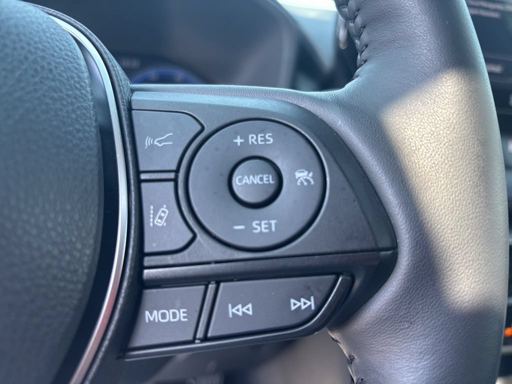 Used 2025 Toyota RAV4 XSE w/ Advanced Technology Package AWD/4WD image 24