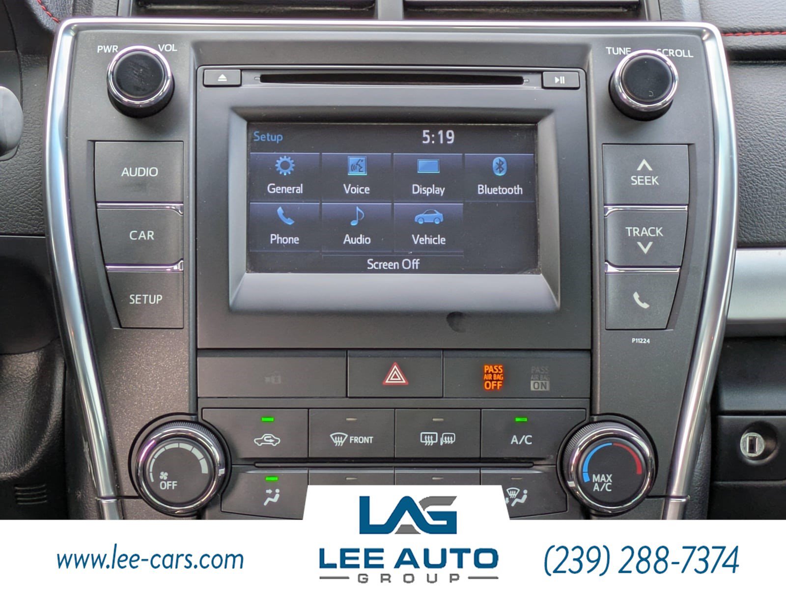 Used 2016 Toyota Camry SE FWD image 15
