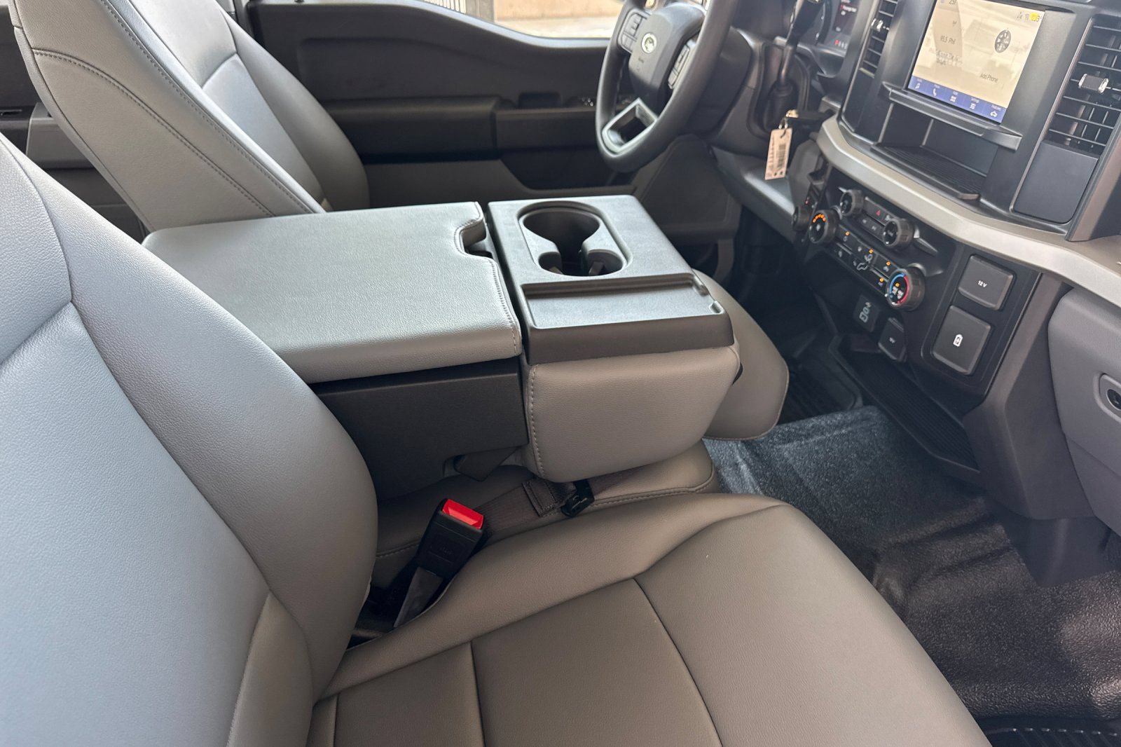 New 2026 Ford F250 XL AWD/4WD image 15