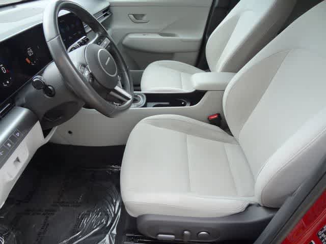 Used 2024 Hyundai Kona SEL FWD image 6
