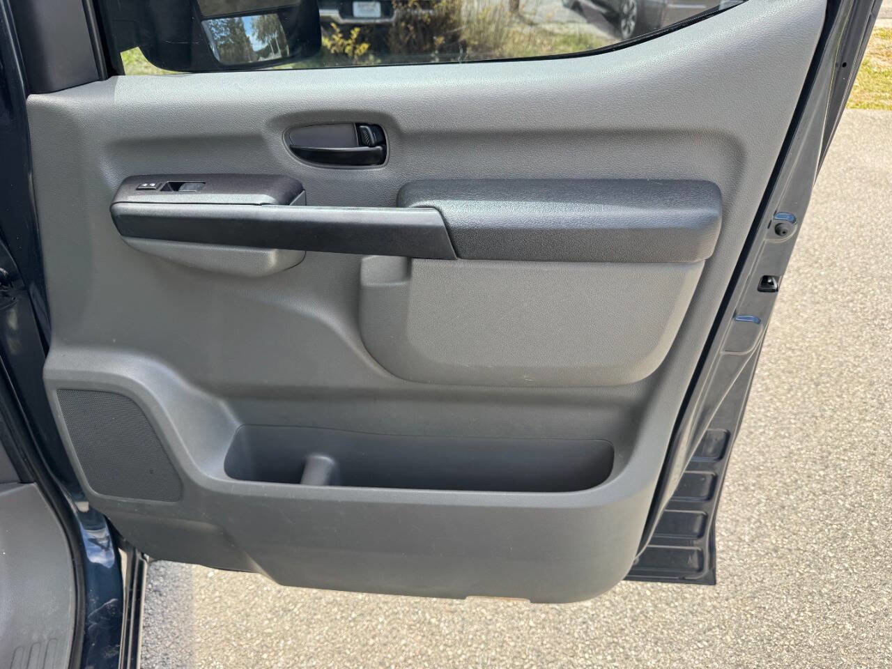 Used 2016 Nissan NV 3500 SV w/ SV Technology Package image 46