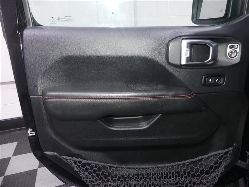 Used 2018 Jeep Wrangler Unlimited Rubicon w/ Dual Top Group image 18