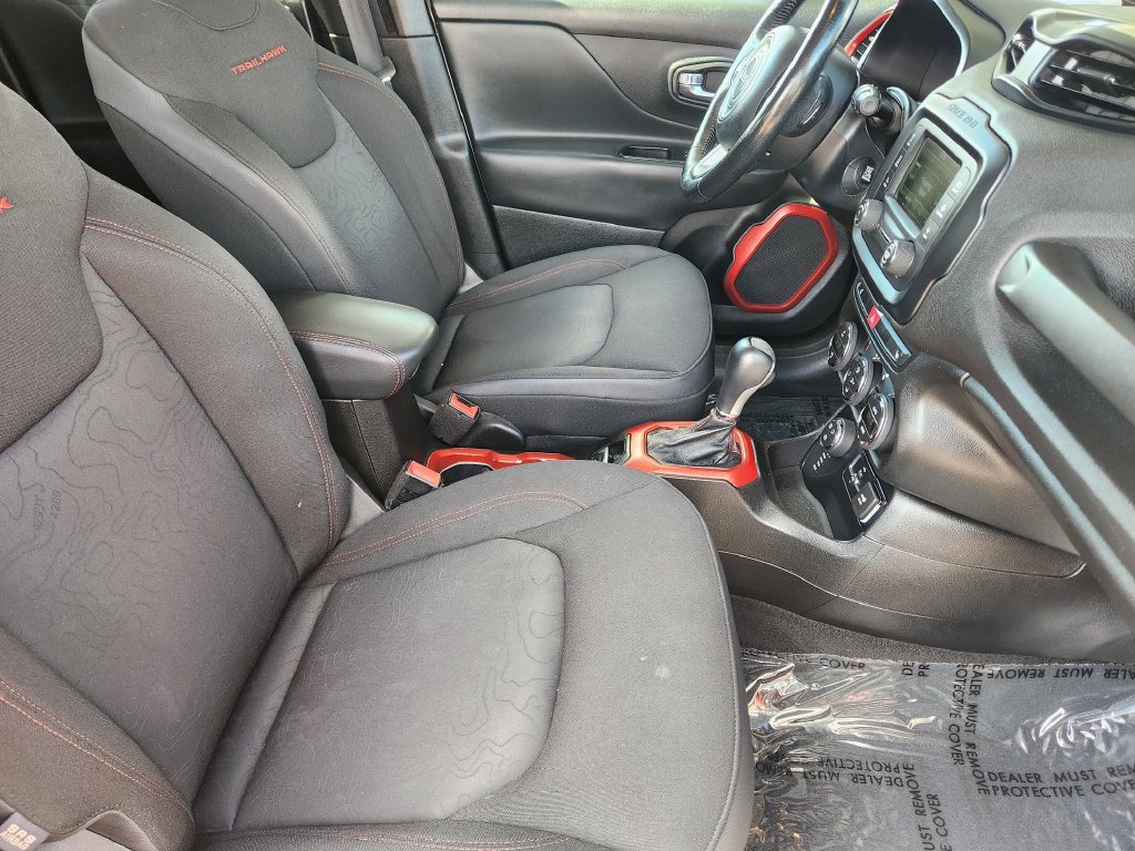 Used 2015 Jeep Renegade Trailhawk w/ Popular Equipment Group AWD/4WD image 5