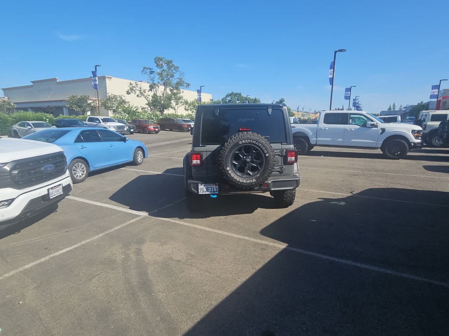 Used 2023 Jeep Wrangler Unlimited w/ 8.4" Radio Group AWD/4WD image 7