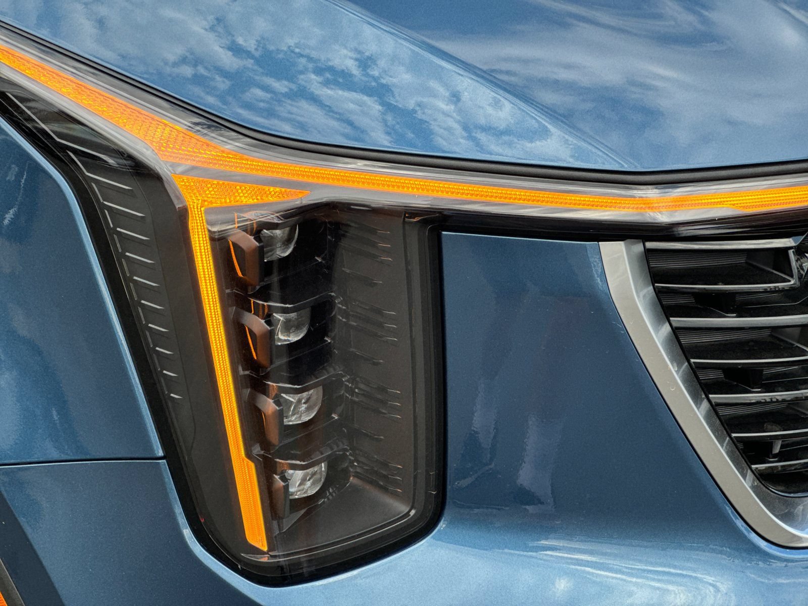 Certified 2025 Kia Sorento SX Prestige AWD/4WD image 30