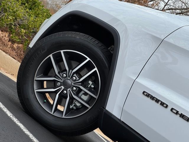 Used 2022 Jeep Grand Cherokee Limited w/ Tech Group image 9