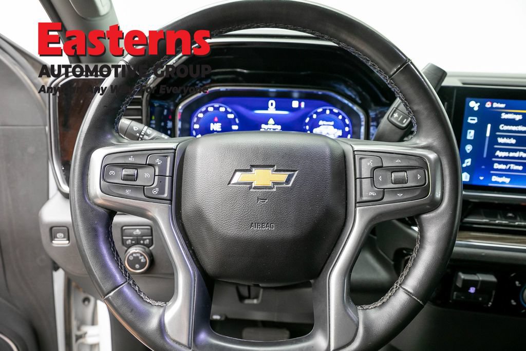 Used 2023 Chevrolet Silverado 1500 LT AWD/4WD image 10