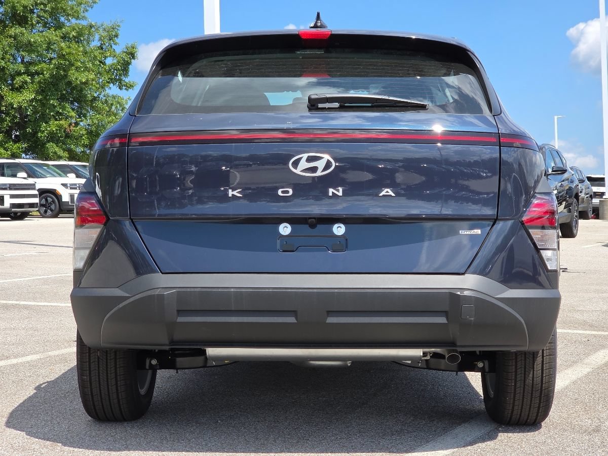 New 2027 Hyundai Kona SE AWD/4WD image 17