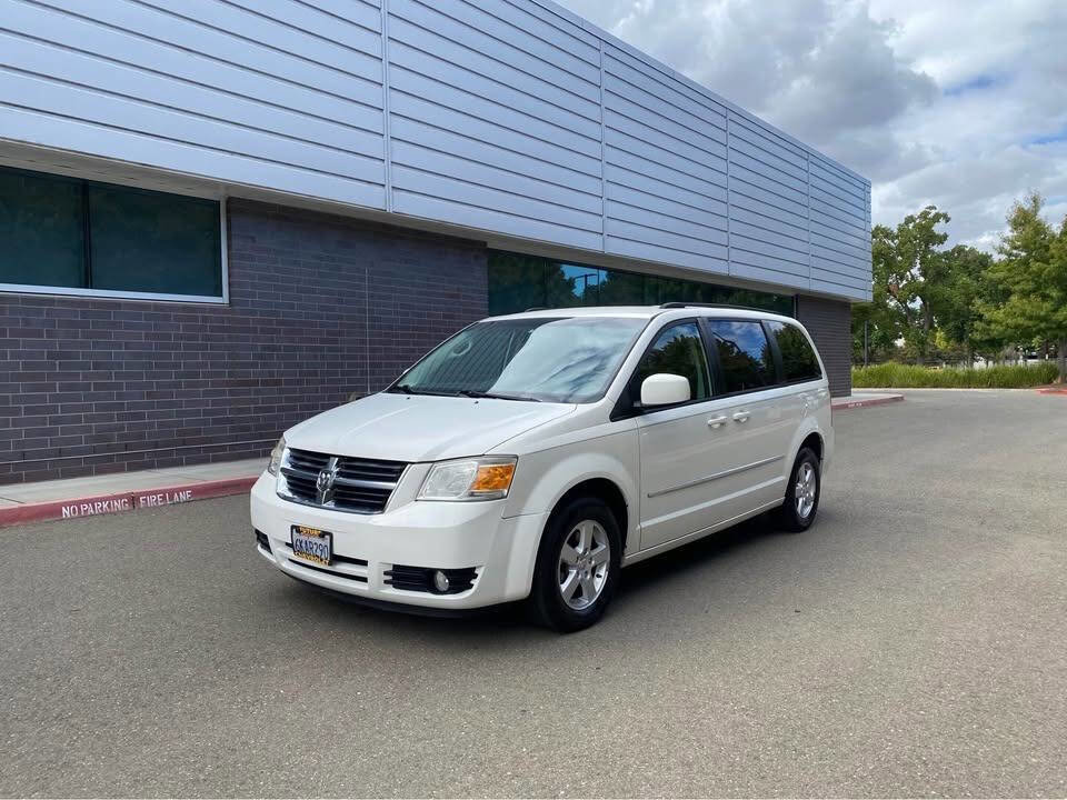 Used 2010 Dodge Grand Caravan SXT
