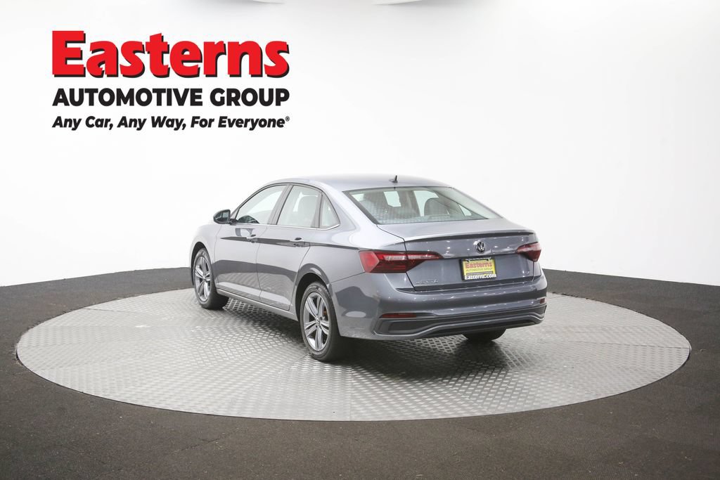 Used 2024 Volkswagen Jetta SE FWD image 59