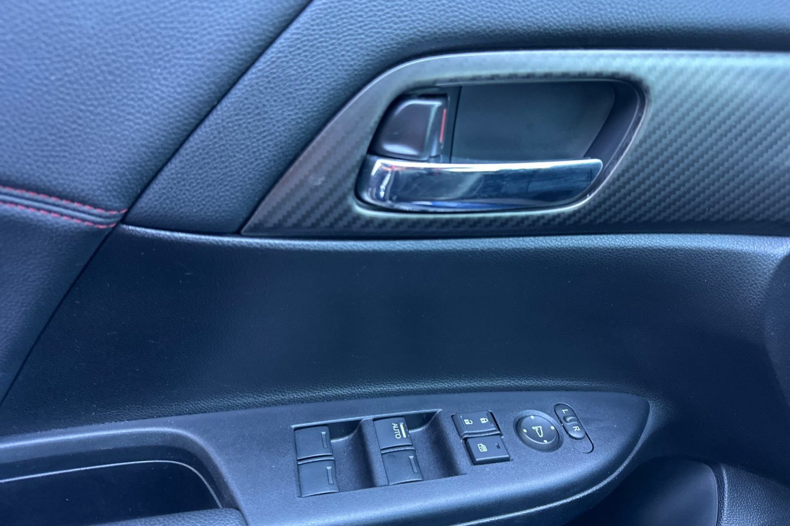 Used 2017 Honda Accord Sport Special Edition image 13