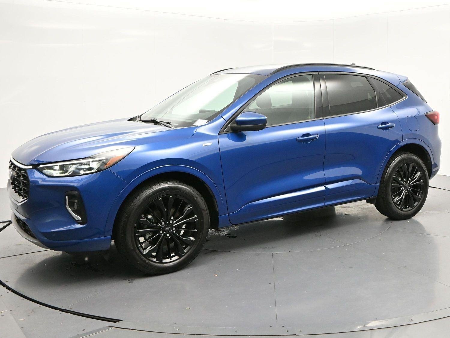 Used 2023 Ford Escape ST-Line Elite AWD/4WD image 4