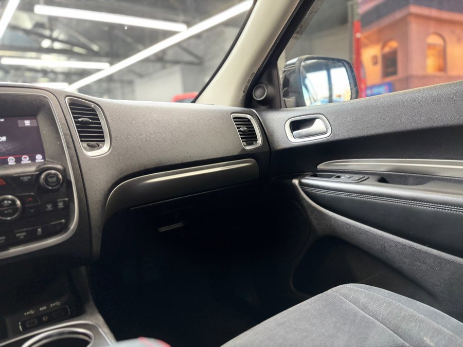 Used 2019 Dodge Durango SXT AWD/4WD image 21