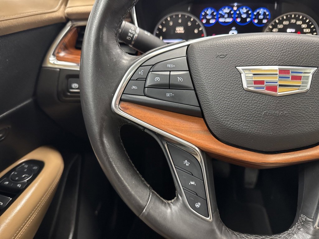 Used 2017 Cadillac XT5 Platinum image 12