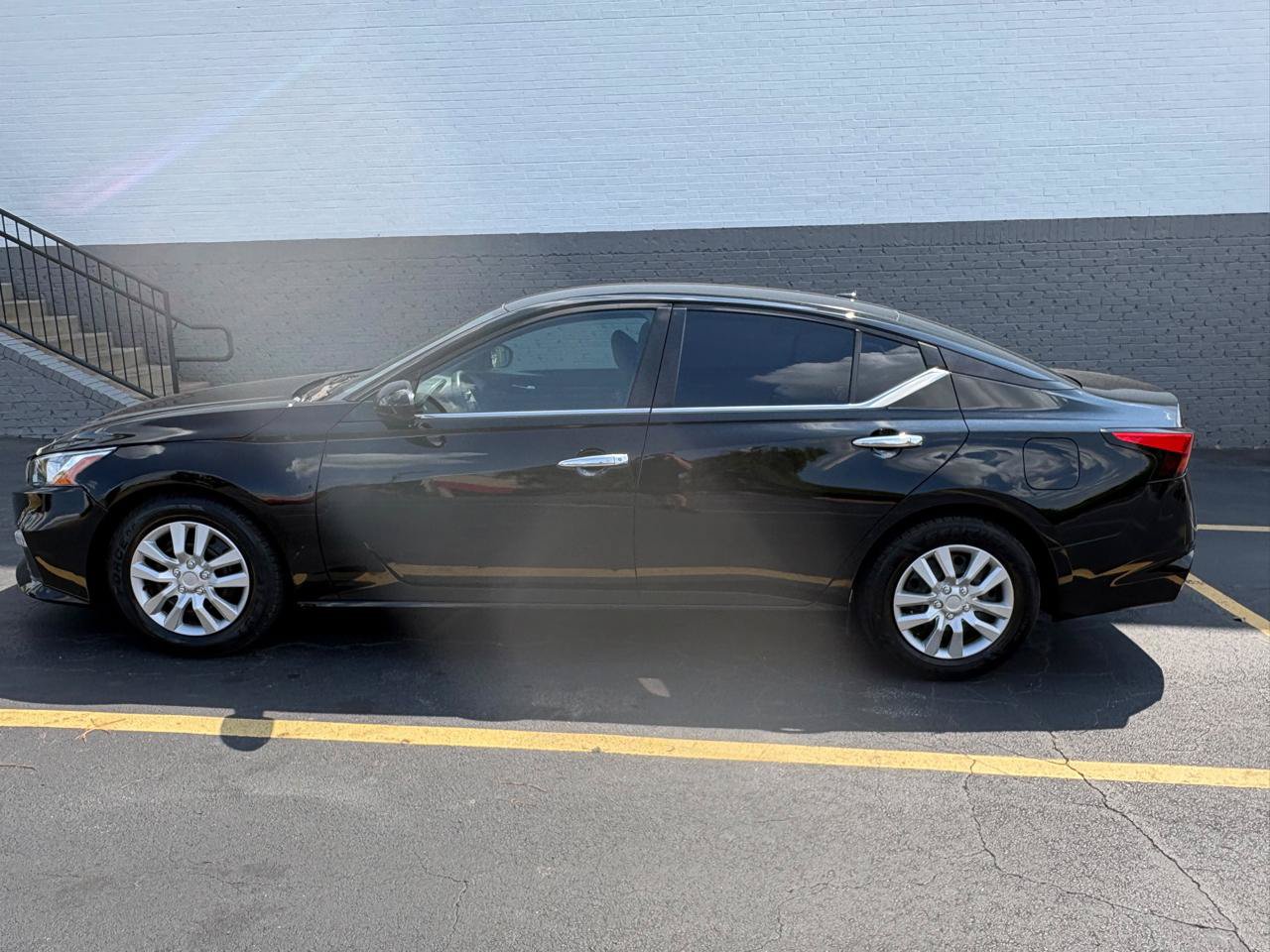 Used 2020 Nissan Altima 2.5 S FWD image 6