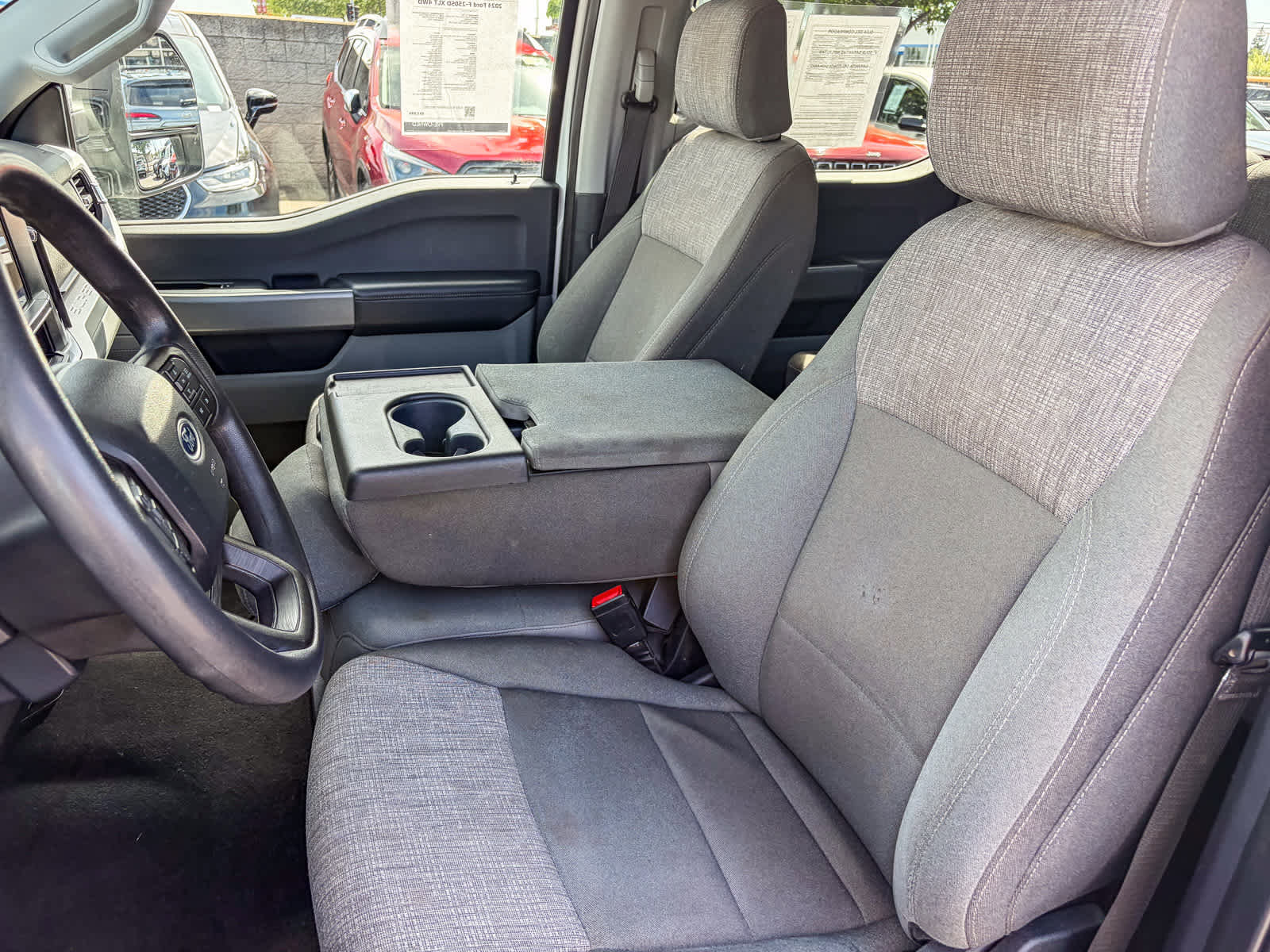 Used 2024 Ford F250 XLT w/ FX4 Off-Road Package AWD/4WD image 16
