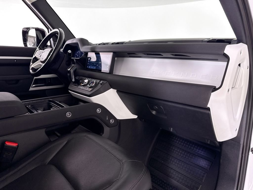 Used 2023 Land Rover Defender 110 S image 13