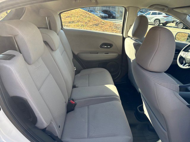 Used 2018 Honda HR-V LX image 37