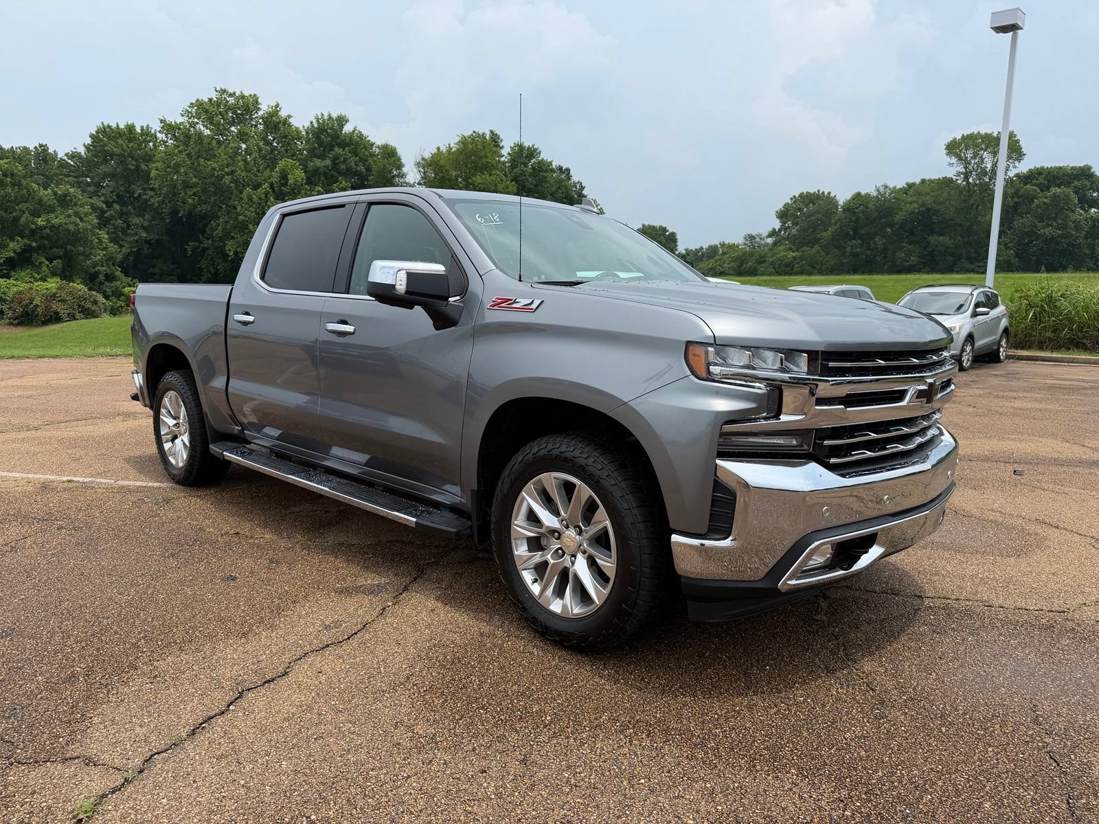 Used 2022 Chevrolet Silverado 1500 LTZ w/ LTZ Premium Package AWD/4WD image 1