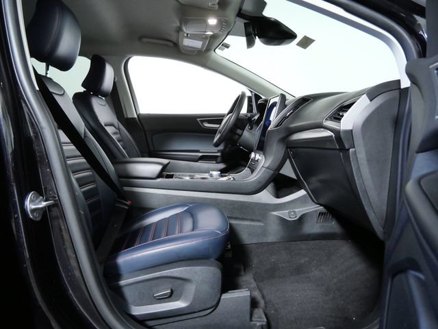 Certified 2024 Ford Edge SEL w/ Sport Appearance Package AWD/4WD image 11
