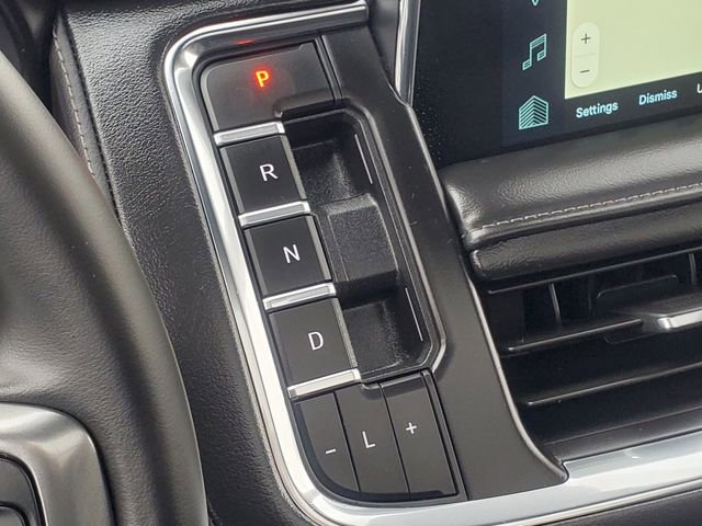 Used 2024 Chevrolet Tahoe Z71 w/ Luxury Package image 27