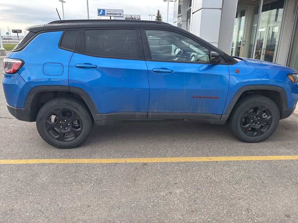 Used 2023 Jeep Compass Trailhawk w/ Trailhawk Convenience Group AWD/4WD image 7